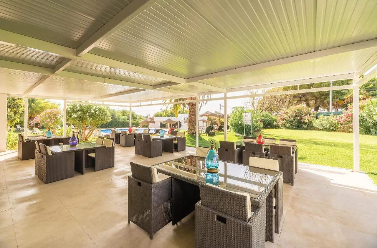 Carvoeiro Garden Hotel  Carvoeiro (Lagoa)