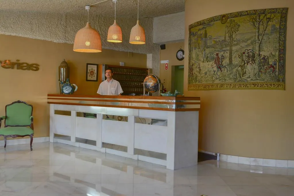Carvoeiro Garden Hotel  Carvoeiro (Lagoa)