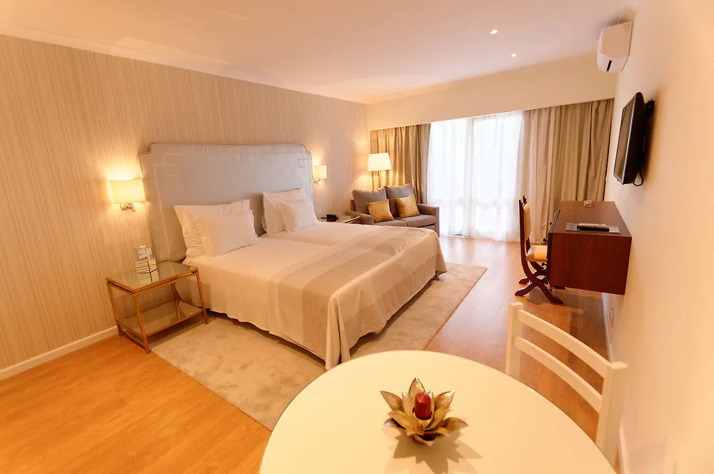 Carvoeiro Garden Hotel  Carvoeiro (Lagoa)